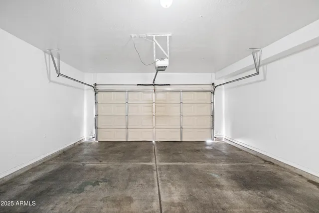 a view of a garage