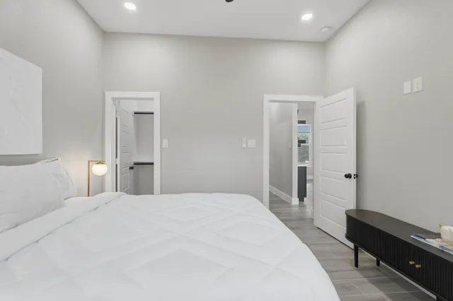 a view of an empty walk in closet