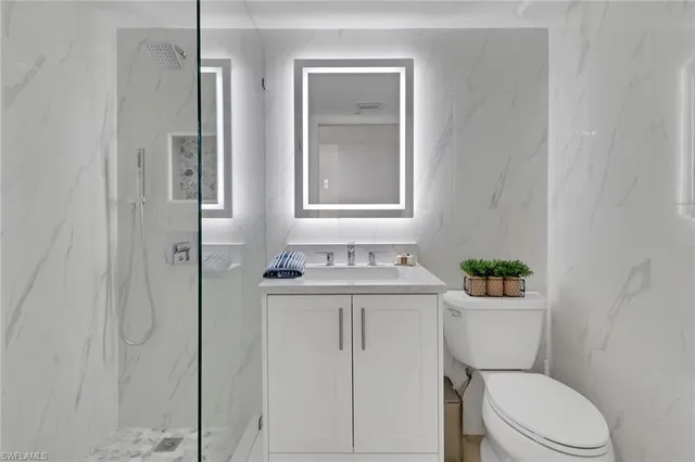 $8,000 | 1 Bluebill Avenue, Unit 410, Naples, FL 34108