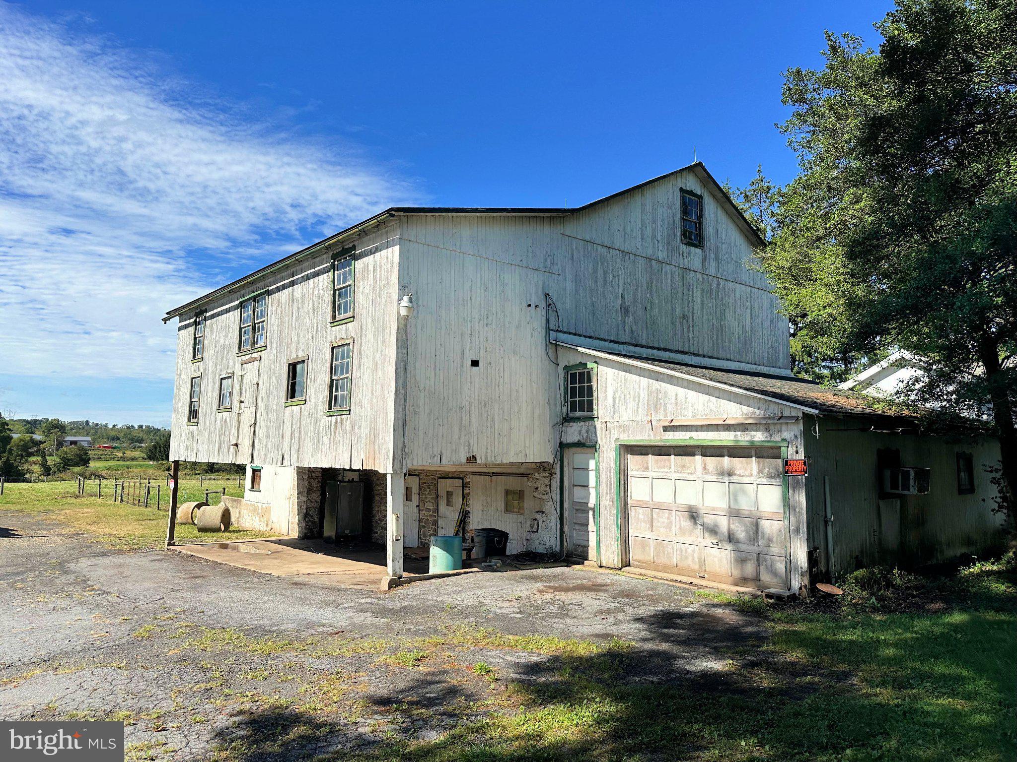 1805 Tollgate Road Palm, PA 18070 - Photo 5 of 40 Gallery Image 5