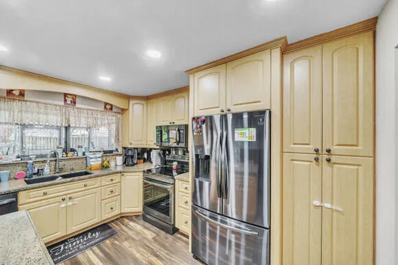 $799,900 | 5540 Southwest 113th Avenue, Cooper City, FL 33330