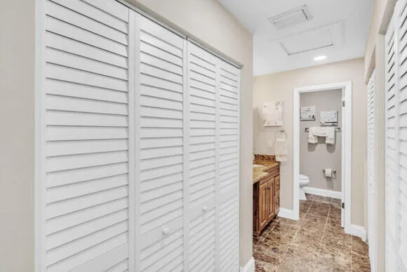 $799,900 | 5540 Southwest 113th Avenue, Cooper City, FL 33330