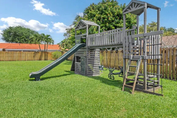 $799,900 | 5540 Southwest 113th Avenue, Cooper City, FL 33330