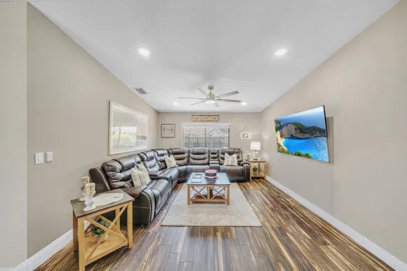 $799,900 | 5540 Southwest 113th Avenue, Cooper City, FL 33330