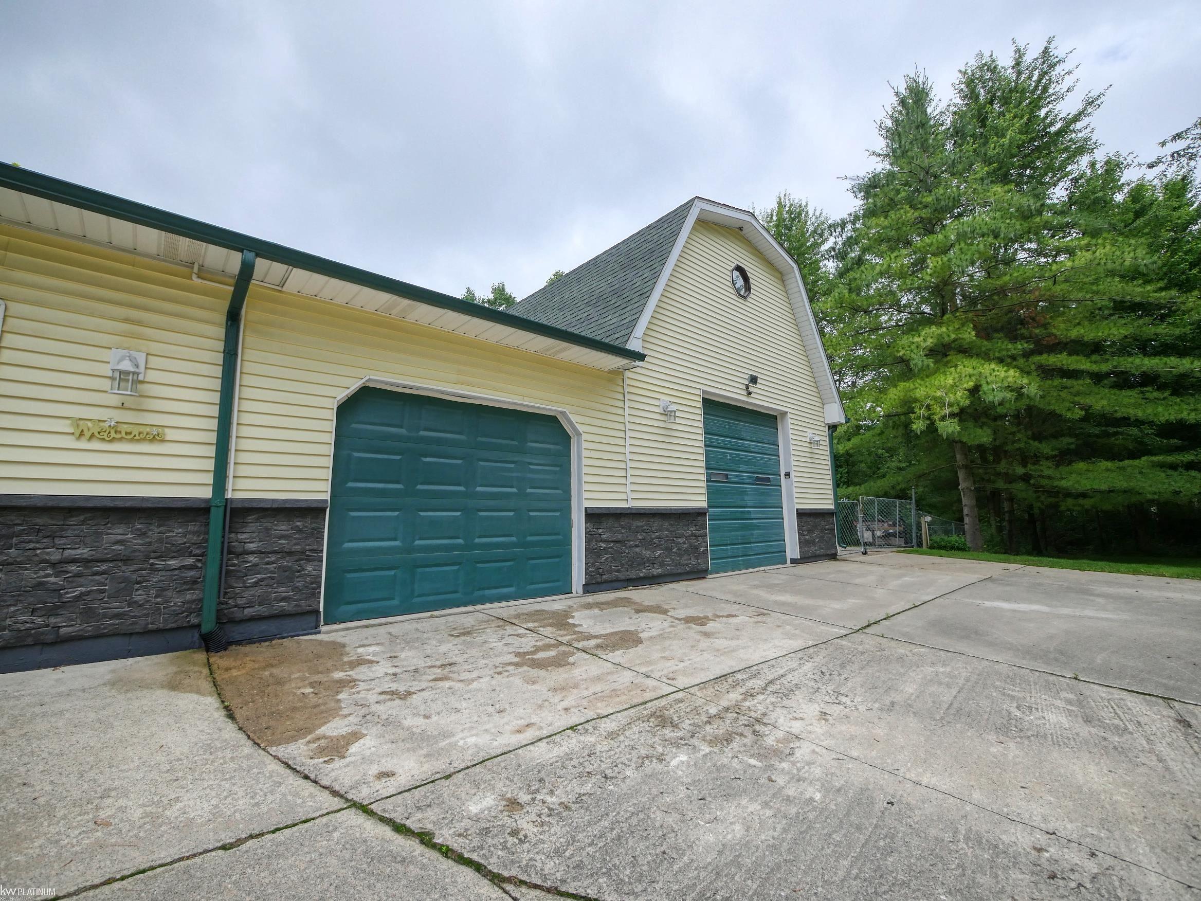 1900 Kronner Road Columbus, MI 48063 - Photo 52 of 58 50114265-54.JPG