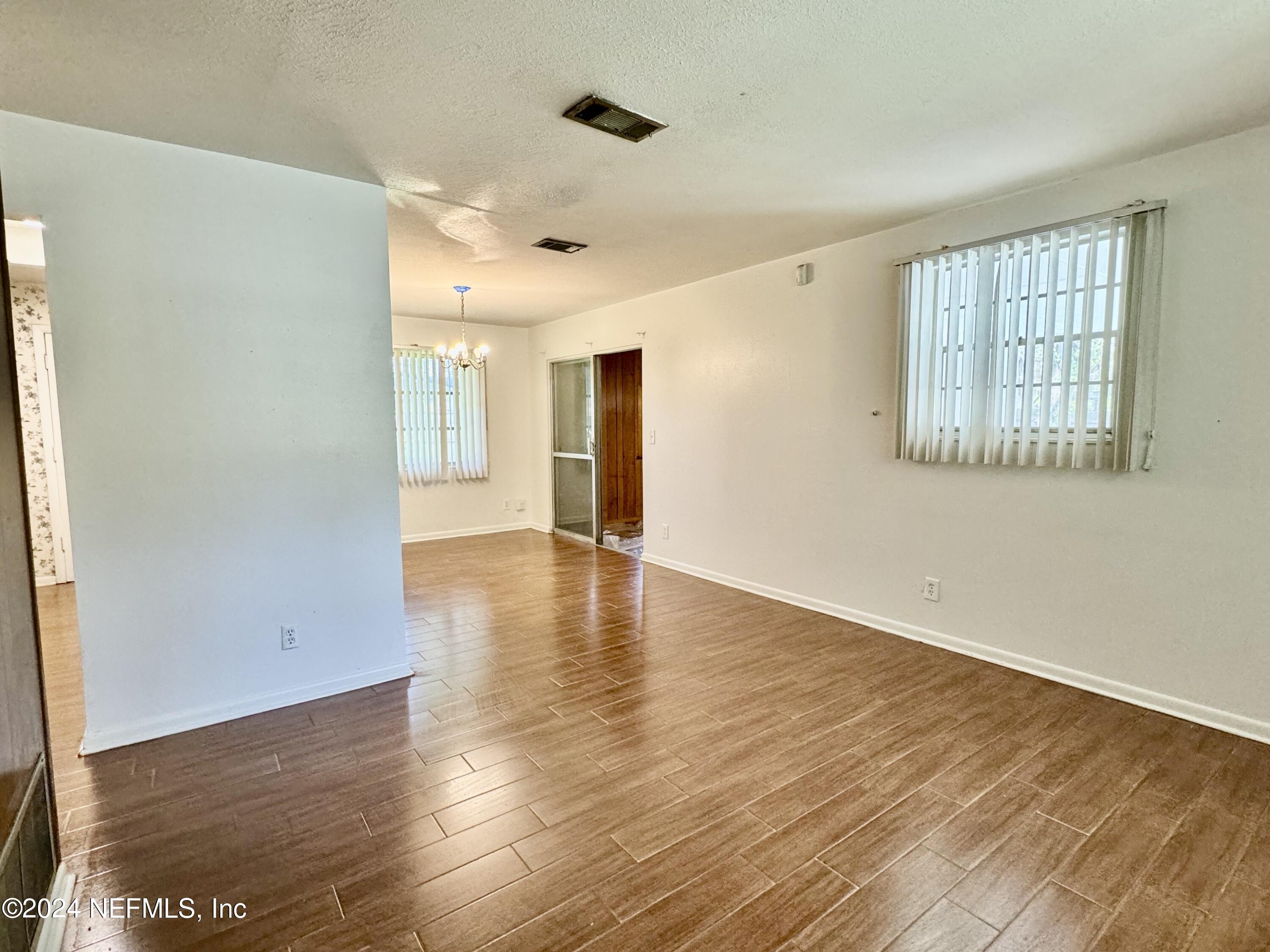 7611 Hillside Drive Jacksonville, FL 32221 - Photo 6 of 25 IMG_7259