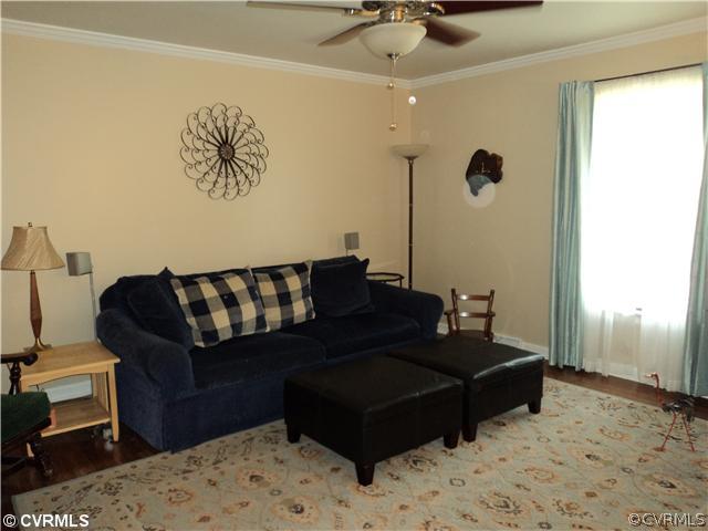 3325 Lancelot Road Petersburg, VA 23805 - Photo 2 of 12 a living room with furniture