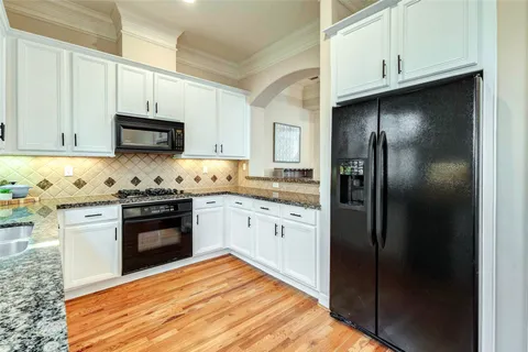 $465,000 | 610 Leverkuhn Street, Houston, TX 77007