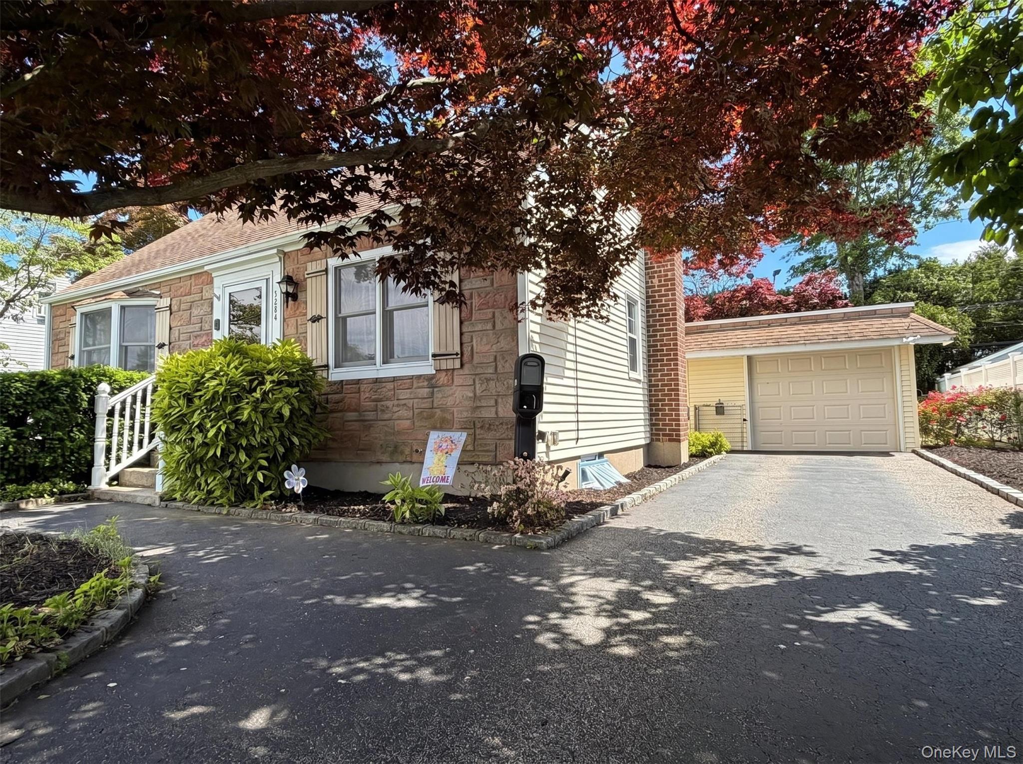 3584 Condor Road Levittown, NY 11756 - Photo 4 of 45