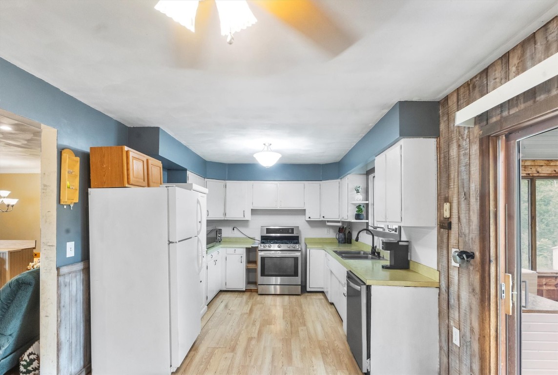 32 Richard Road Binghamton, NY 13901 - Photo 4 of 24 Gallery Image 4
