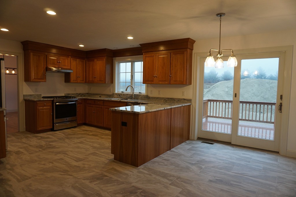 38 Gray Farm Road, Unit LOT 47 Littleton, MA 01460 - Photo 2 of 23 Gallery Image 2