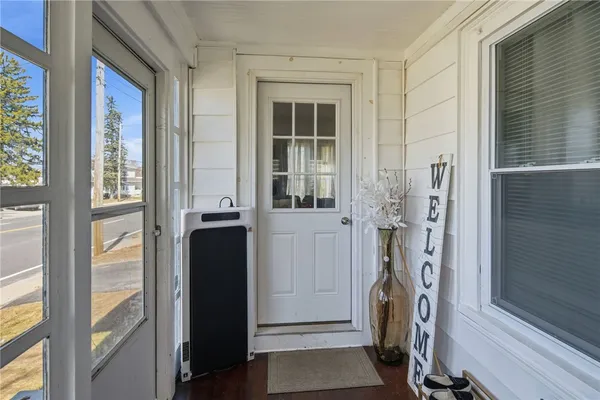 $399,000 | 526 Post Road, Warwick, RI 02888