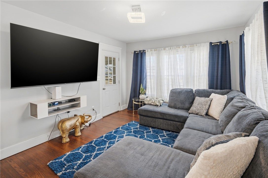 526 Post Road Warwick, RI 02888 - Photo 14 of 41