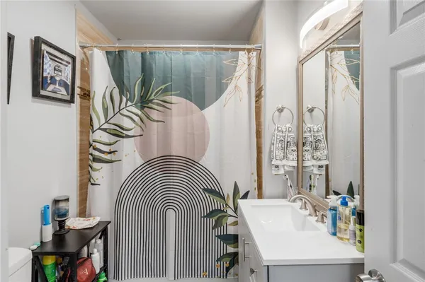 $399,000 | 526 Post Road, Warwick, RI 02888