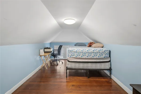 $399,000 | 526 Post Road, Warwick, RI 02888