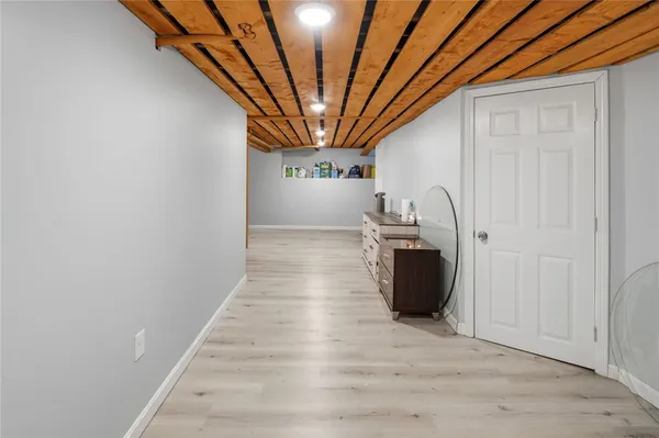 $399,000 | 526 Post Road, Warwick, RI 02888