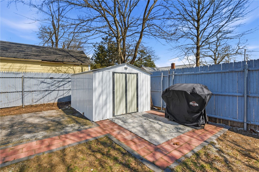 526 Post Road Warwick, RI 02888 - Photo 5 of 41