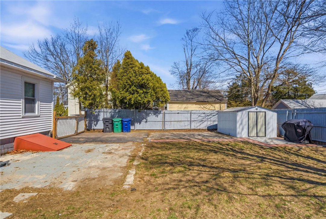 526 Post Road Warwick, RI 02888 - Photo 8 of 41