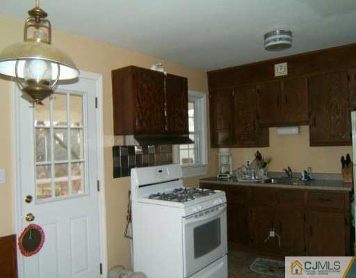 529-33 Parkside Road Union County, NJ 07060 - Photo 5 of 8 Gallery Image 5