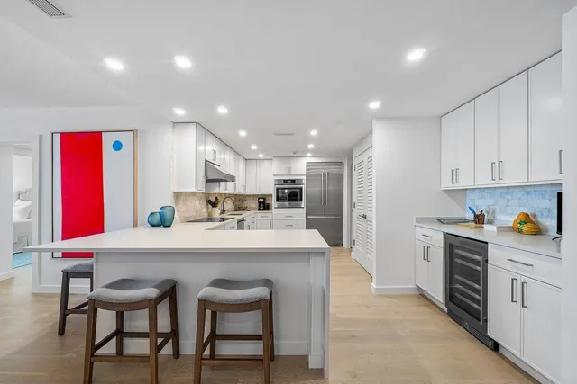 $2,250,000 | 2784 South Ocean Boulevard, Unit 403S, Palm Beach, FL 33480