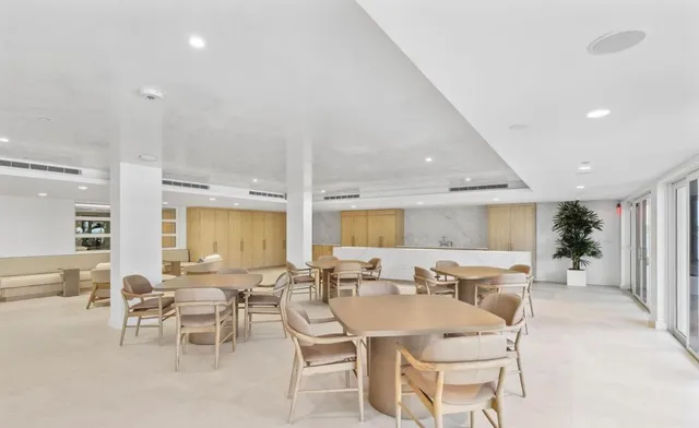 $2,250,000 | 2784 South Ocean Boulevard, Unit 403S, Palm Beach, FL 33480