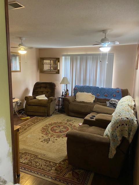 5747 Fairchild Road Crestview, FL 32539 - Photo 6 of 19 thumbnail_IMG_4324