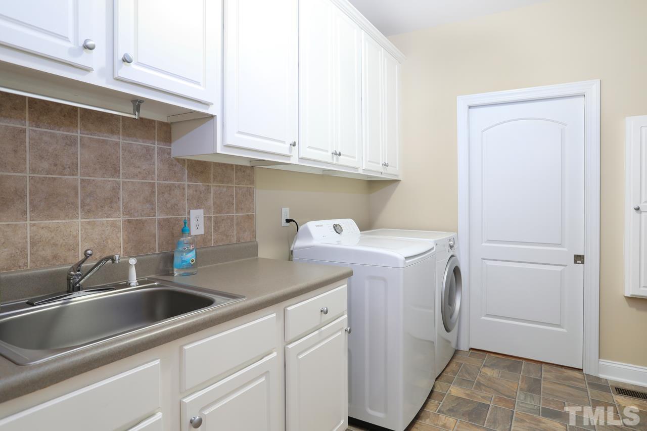 646 Stephenson Road Benson, NC 27504 - Photo 17 of 28 Gallery Image 17