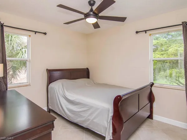 $2,300 | 6610 Huntington Lakes Circle, Unit 201, Naples, FL 34119