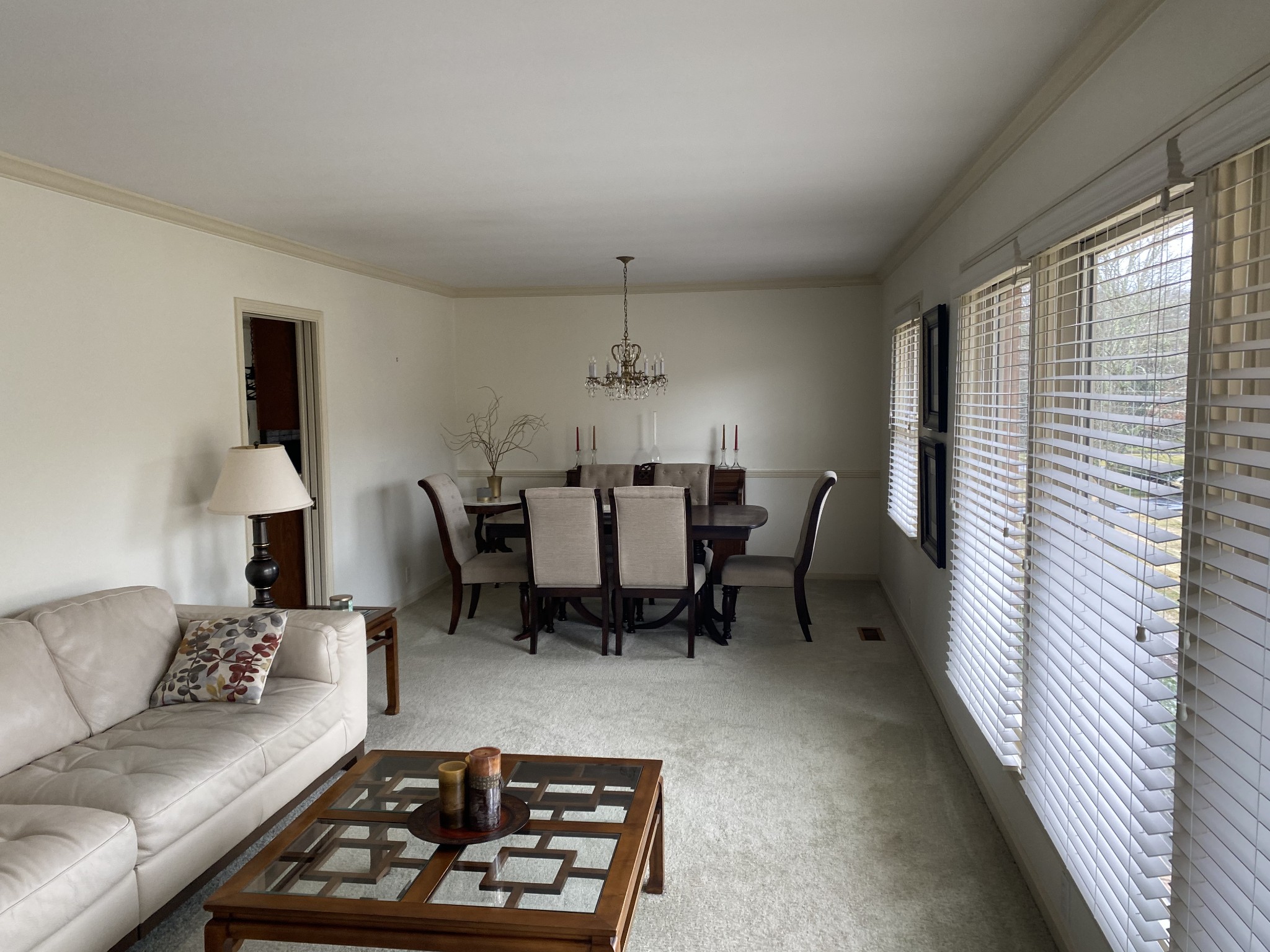 6046 Cargile Road Nashville, TN 37205 - Photo 9 of 24 a living room with furniture and a window