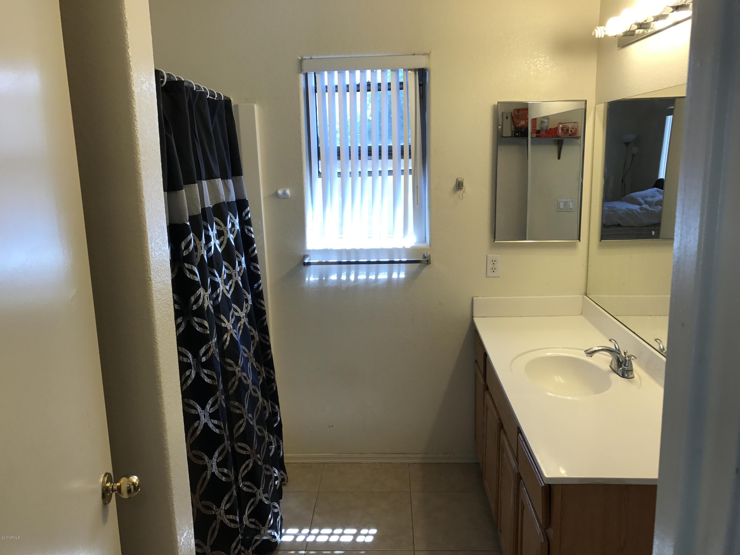 2214 West Vineyard Road Phoenix, AZ 85041 - Photo 15 of 19 Master Bath