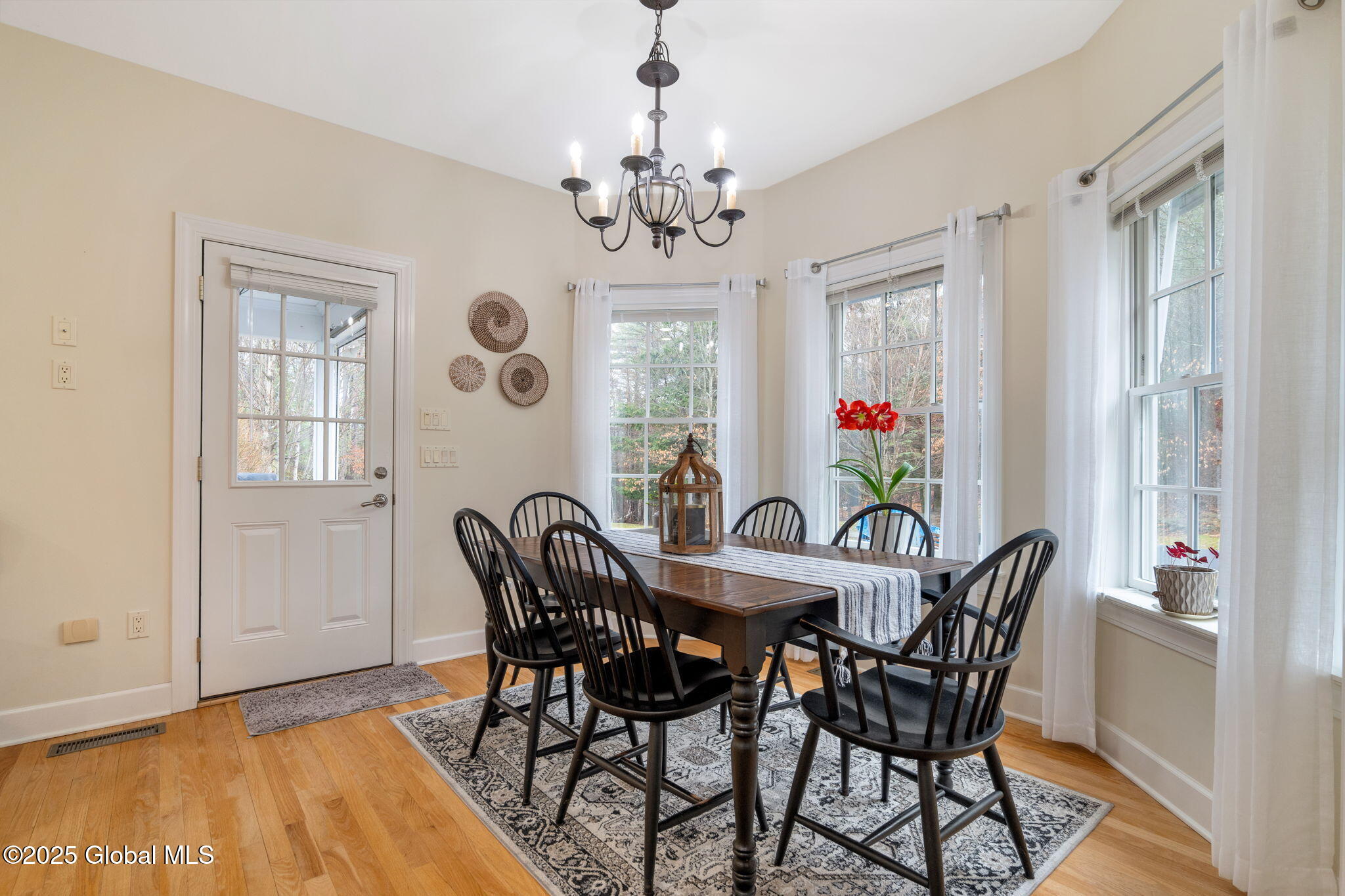 231 Potter Road Moreau, NY 12831 - Photo 10 of 44 Dining Area
