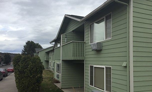 242 Southwest 3rd Street Madras, OR 97741 - Photo 3 of 7 a view of house
