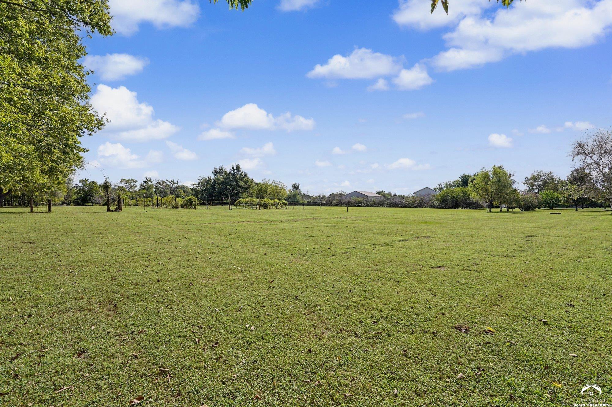 996 East 750th Road Lawrence, KS 66047 - Photo 33 of 65 Gallery Image 33