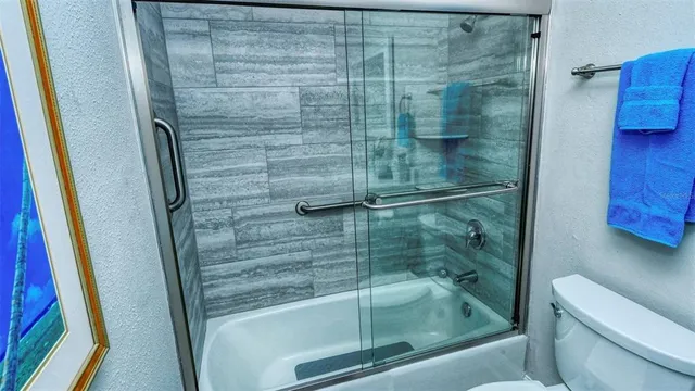 $6,500 | 1255 East Peppertree Drive, Unit 305, Sarasota, FL 34242