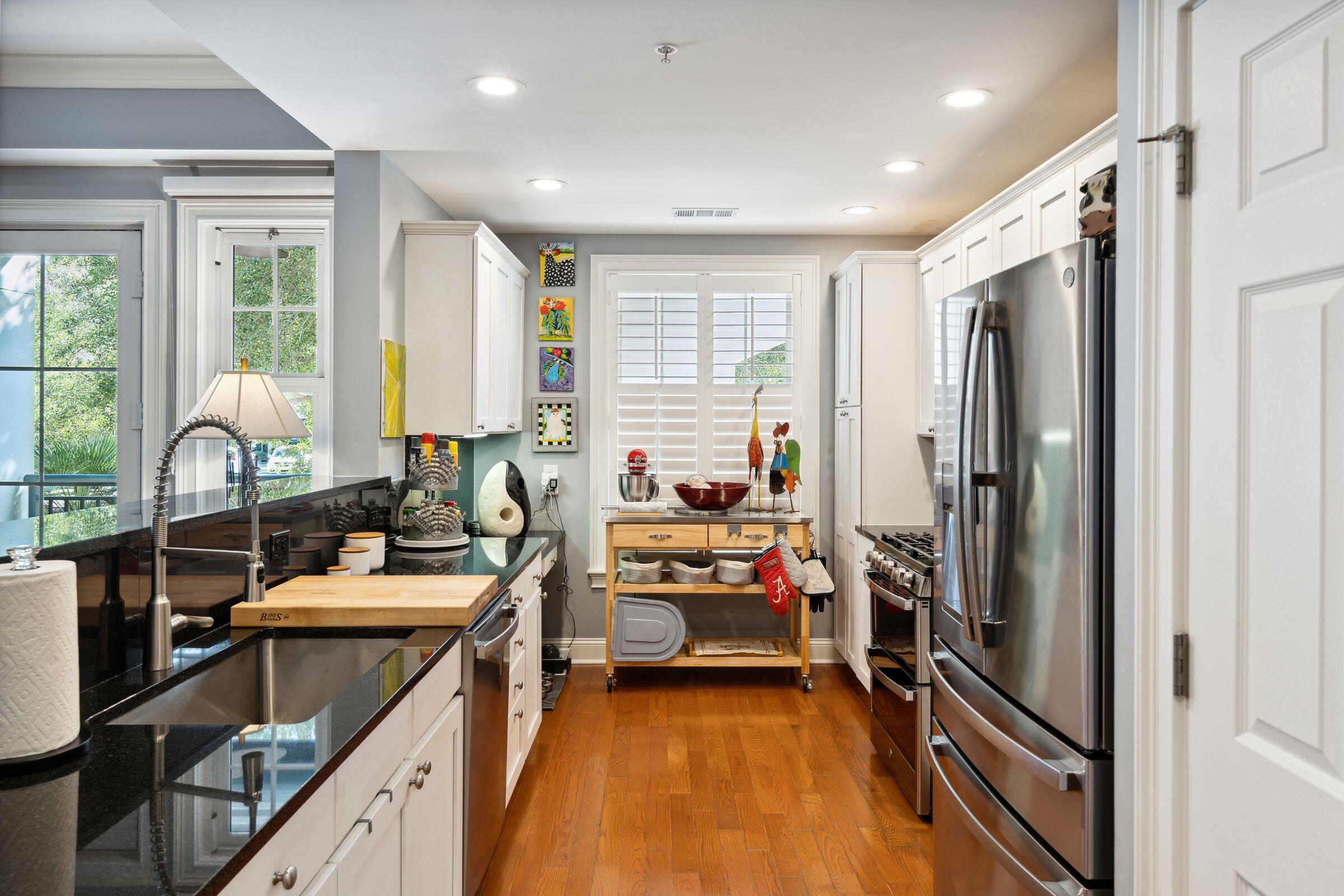 498 Albemarle Road, Unit 211 Charleston, SC 29407 - Photo 15 of 48 498AlbemarleRd-KeenEyeMarketing-013