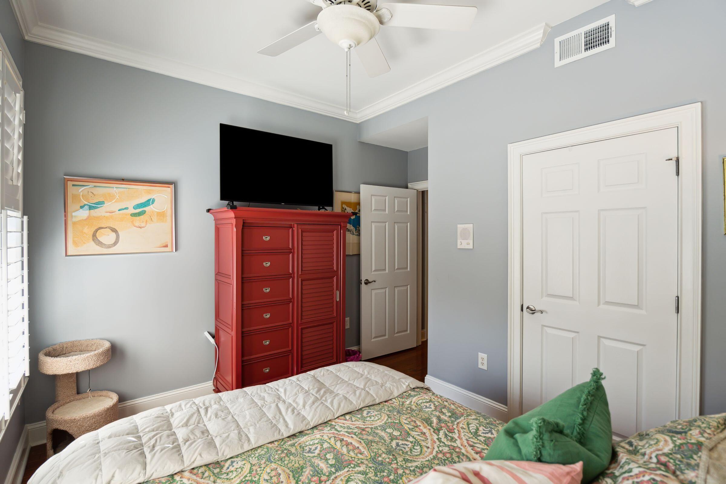 498 Albemarle Road, Unit 211 Charleston, SC 29407 - Photo 29 of 48 498AlbemarleRd-KeenEyeMarketing-030