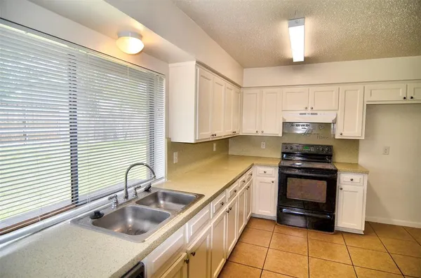 $2,150 | 2017 Shenandoah Drive, Carrollton, TX 75007