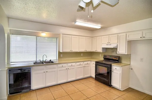 $2,150 | 2017 Shenandoah Drive, Carrollton, TX 75007