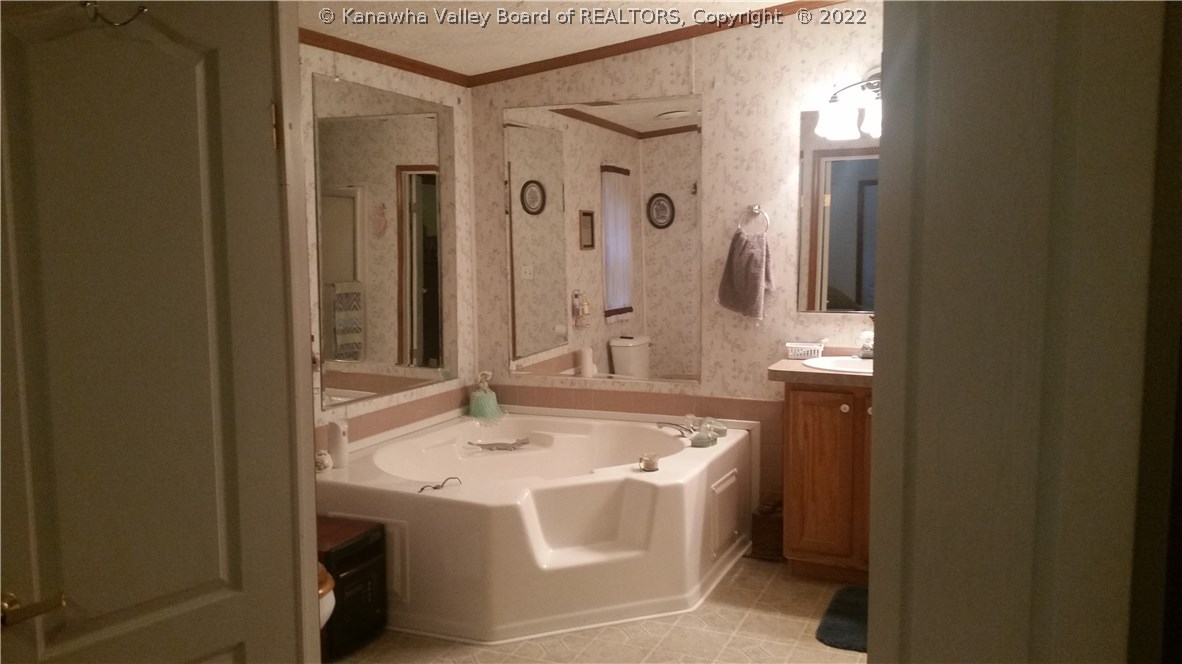 1122 Blue Knob Road Maysel, WV 25133 - Photo 18 of 28 Gallery Image 18