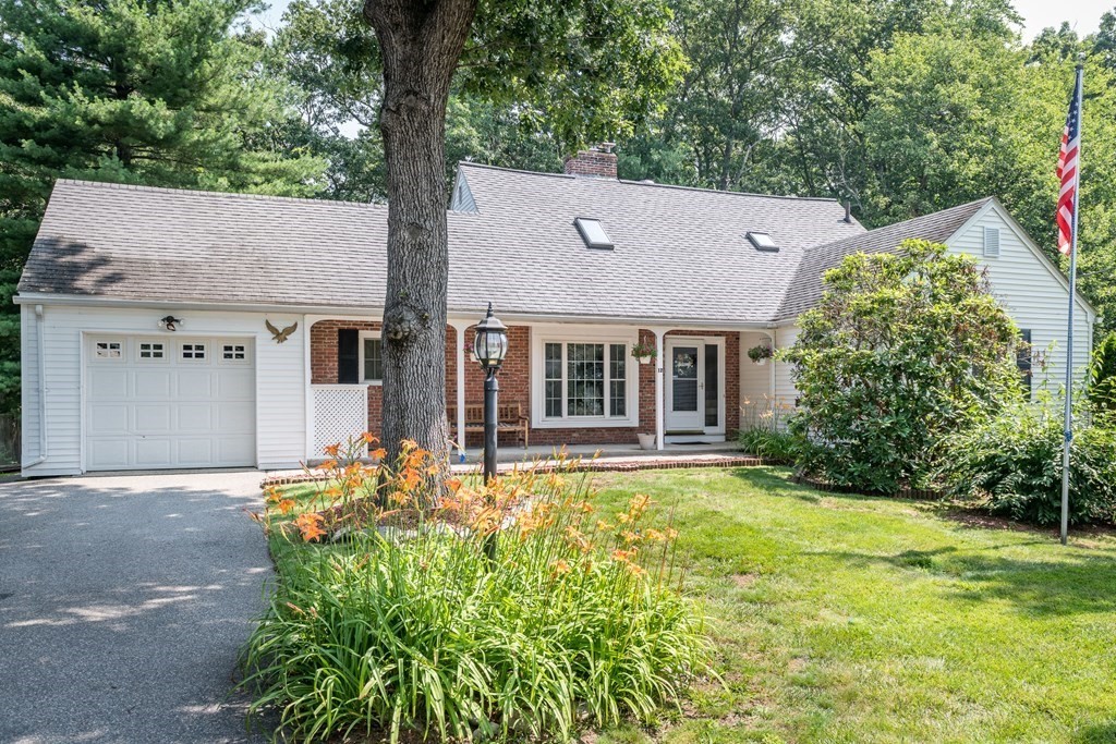 12 Country Club Road North Reading, MA 01864 - Photo 1 of 36 Gallery Image 1