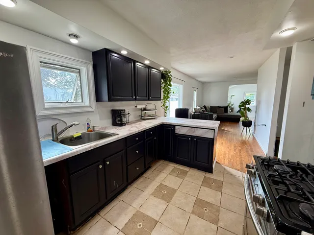 $289,900 | 38 Fairview Avenue, Bristol, CT 06010