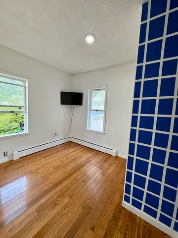 $289,900 | 38 Fairview Avenue, Bristol, CT 06010