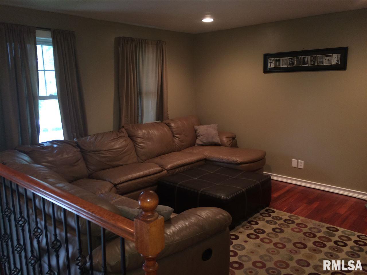 109 Wiley Road Dunlap, IL 61525 - Photo 4 of 23 Gallery Image 4