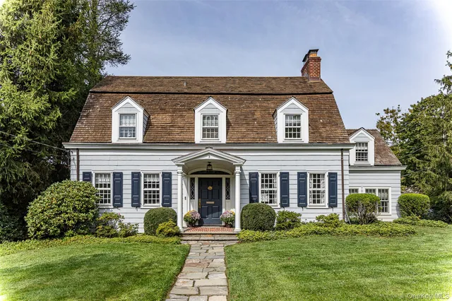 $2,400,000 | 5 Orchard Place, Bronxville, NY 10708