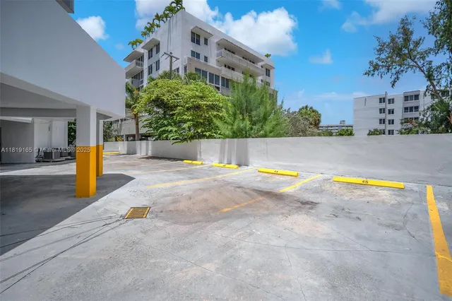 a view of a back yard of the house