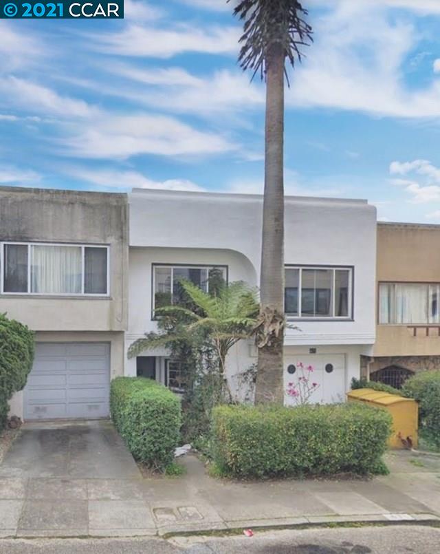 471 Los Palmos Drive