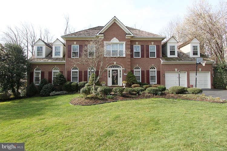 1136 Round Pebble Lane Reston, VA 20194 - Photo 1 of 30 Exterior (Front)