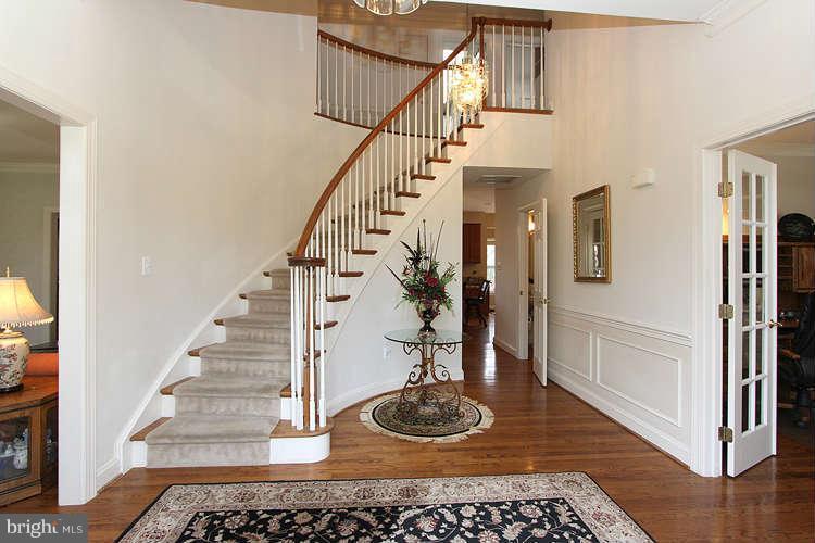 1136 Round Pebble Lane Reston, VA 20194 - Photo 3 of 30 Interior (General)