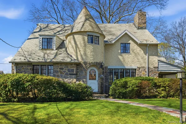 $1,450,000 | 5 Seymour Place, White Plains, NY 10605