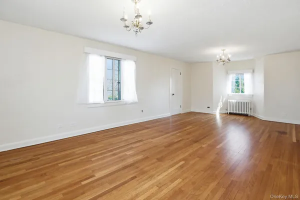 $1,450,000 | 5 Seymour Place, White Plains, NY 10605